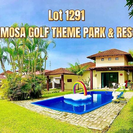 Melaka Afamosa Resort D'Amour Comfortable And Healing With Theater Projector Private Villa With Garden View Swimming Pool Seasonal Christmas Theme Экстерьер фото
